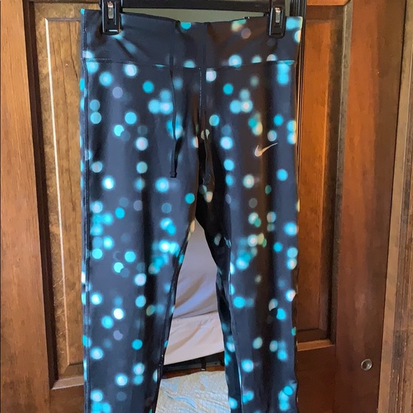 Nike Pants - NWT Nike leggings